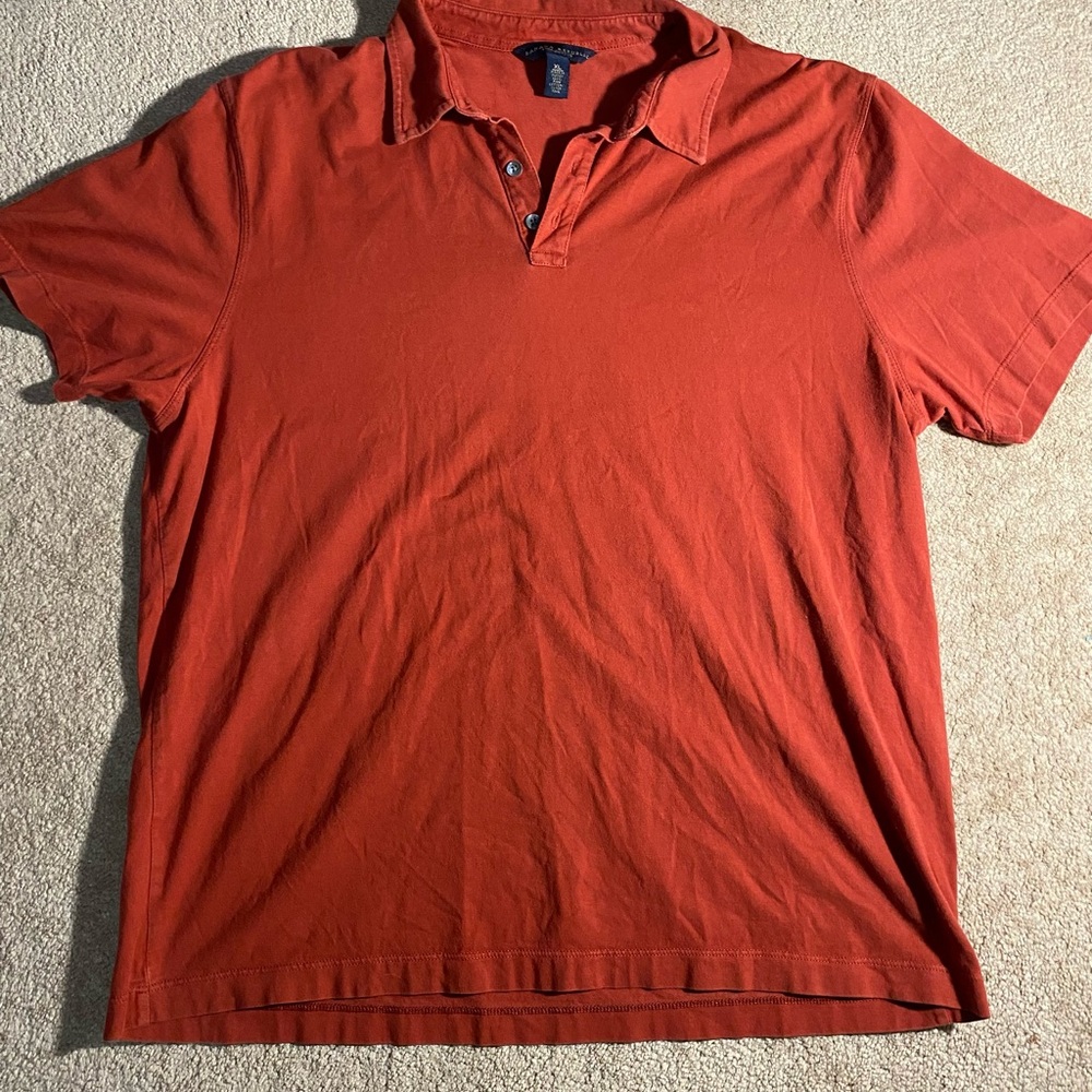 Banana Republic Orange/Red Short Sleeve Men’s Collard Shirt - Size XL
